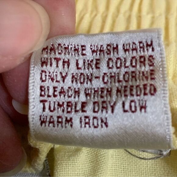 Croft & Barrow & Karen Scott Floral Yellow Top,
Elastic Waist Pull On Shorts M/8 - Picture 12 of 15